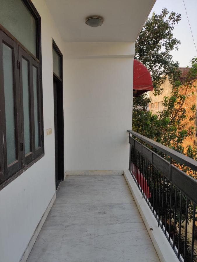 Hostel Heistel Delhi Neu-Delhi Exterior foto